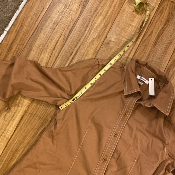 Madewell Heavy Weight Button Down - Picture 12 of 12